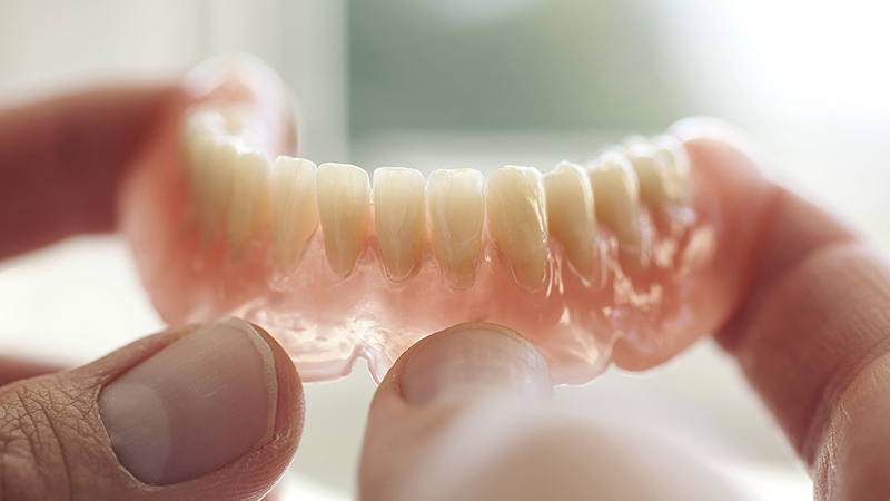 prótese dentadura em silicone